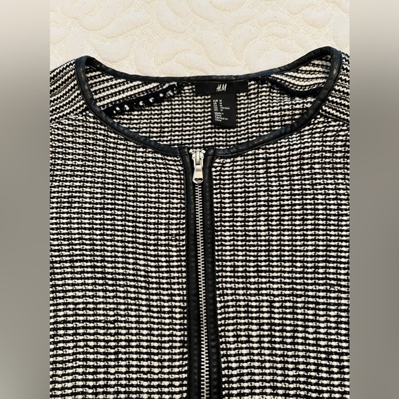 H&M Jacket/Blazer Quilted with Leather Lining - Picture 4 of 5